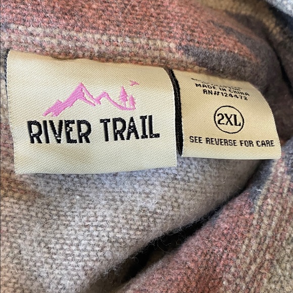NWT River Trail Woven Flannel Shacket In Aztec Pink - Picture 8 of 11